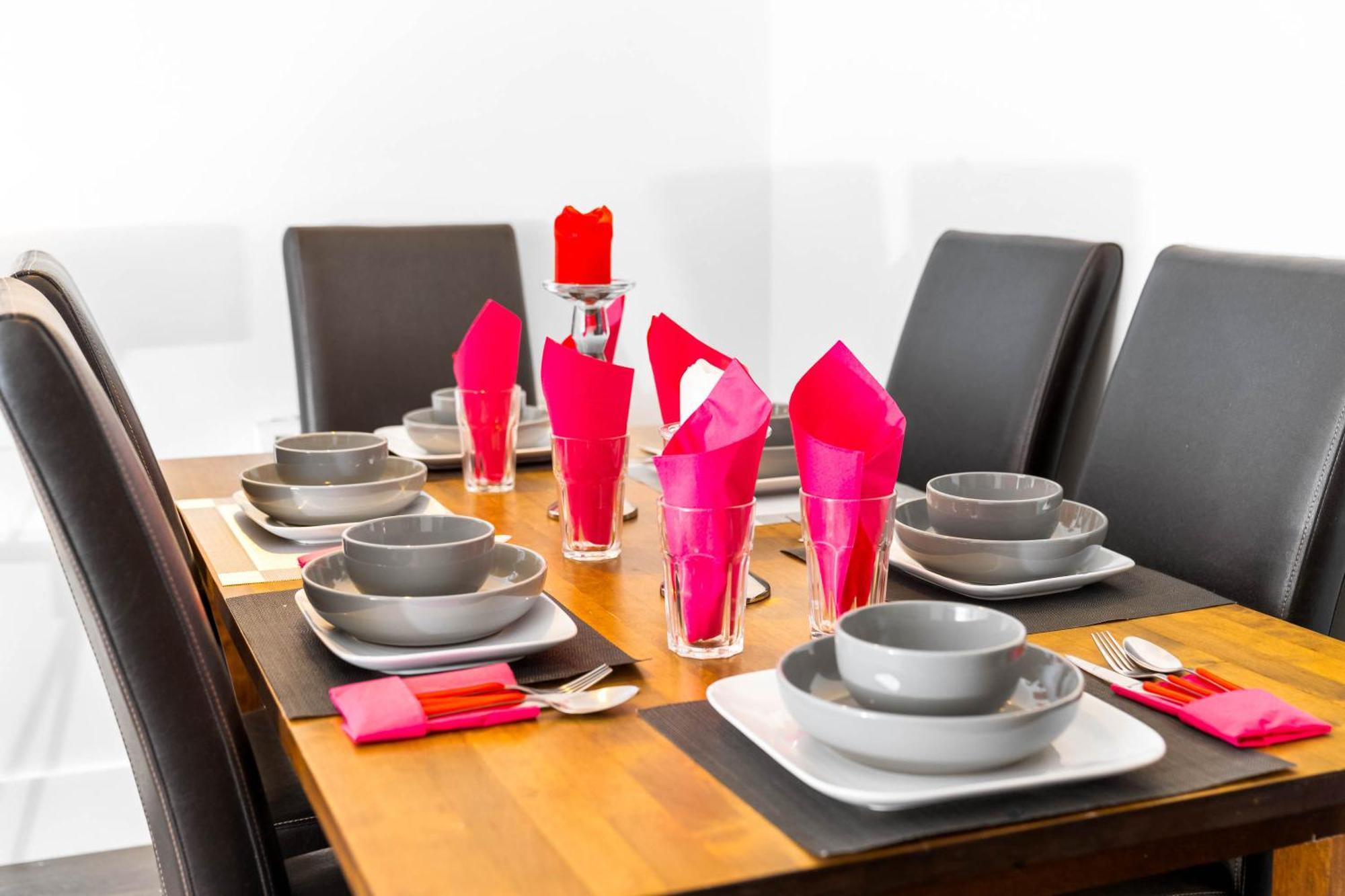 Luxury Centre 3bedroom 5beds With Allocated Parking